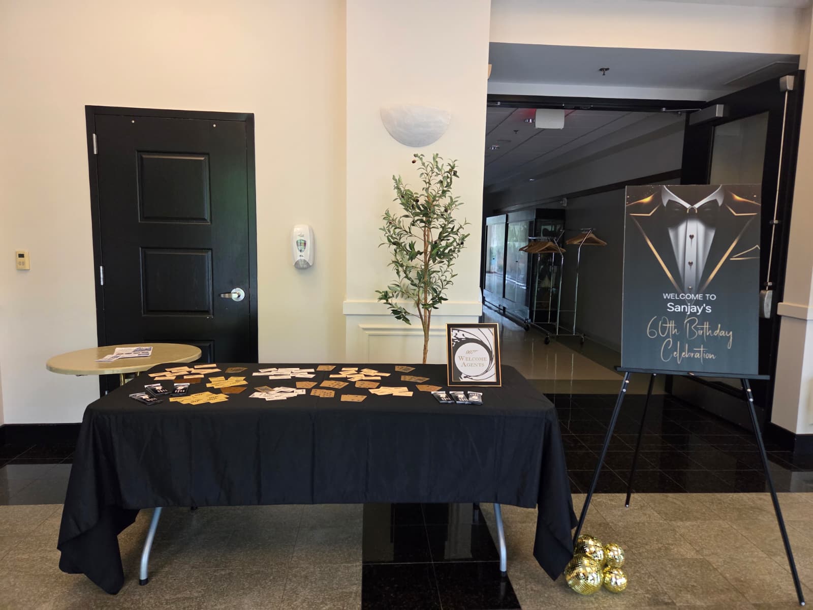 Casino Royale welcome table